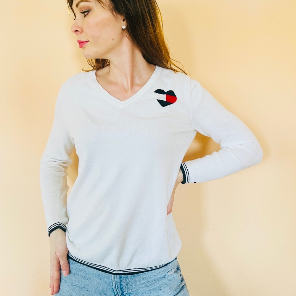 Tommy Hilfiger Women Cotton Embroidered Heart Flag Logo Pullover V-Neck Long Sle